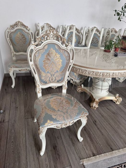 Продам стулья 6шт, 1шт 30тыс