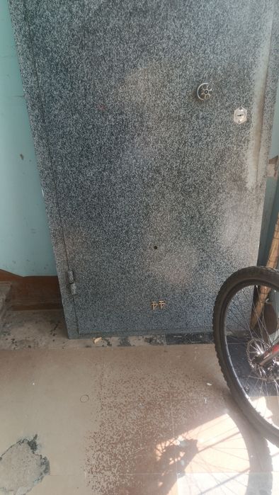 Продам двери железная