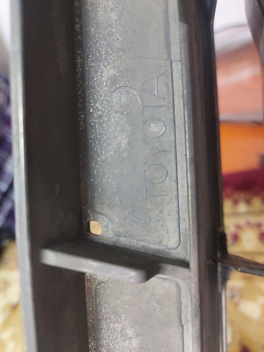 Камри решётка  радиатора