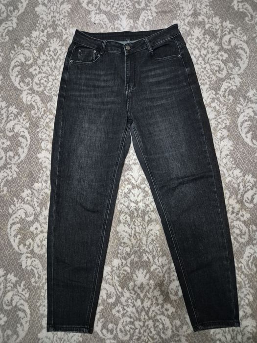 Продаются Джинсы женские