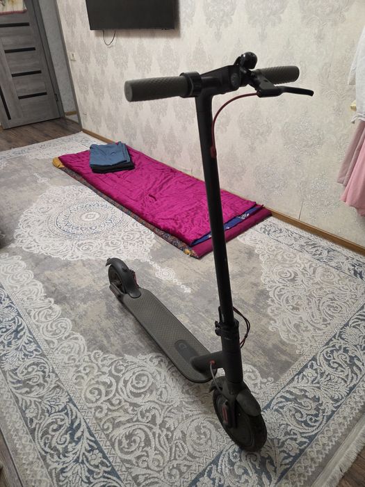 Электросамокат Xiomi m365 pro