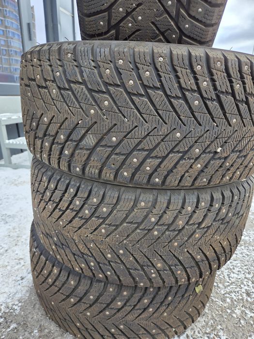 Зимний шины с шипами