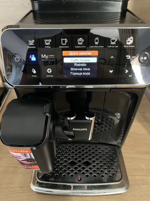 Автоматична кафемашина Philips EP4341 LatteGo