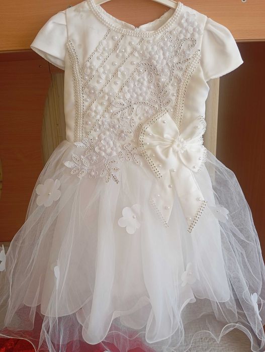 Нарядное детское платье