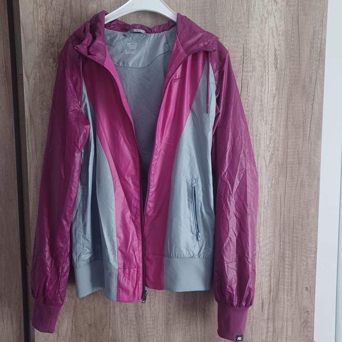 Яке Adidas, горници Nike