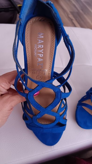 Страхотни сандали