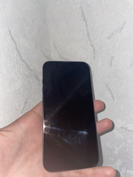 Продам айфон 16 e 128gb