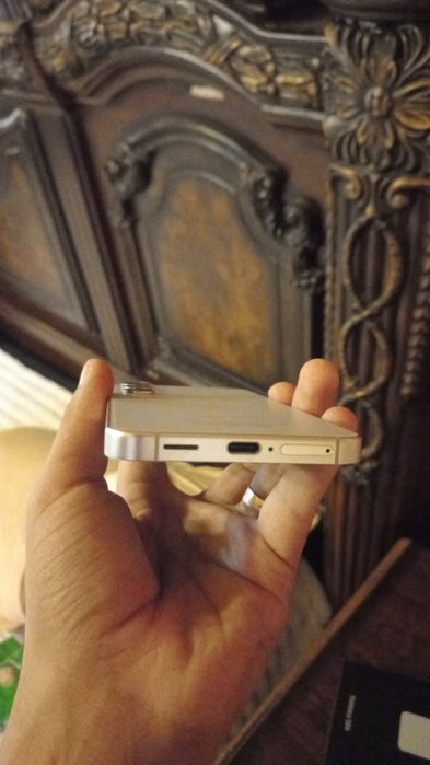 Samsung s24 в идеальном состоянии