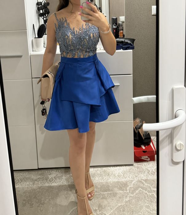 Елегантна дизайнерска рокля