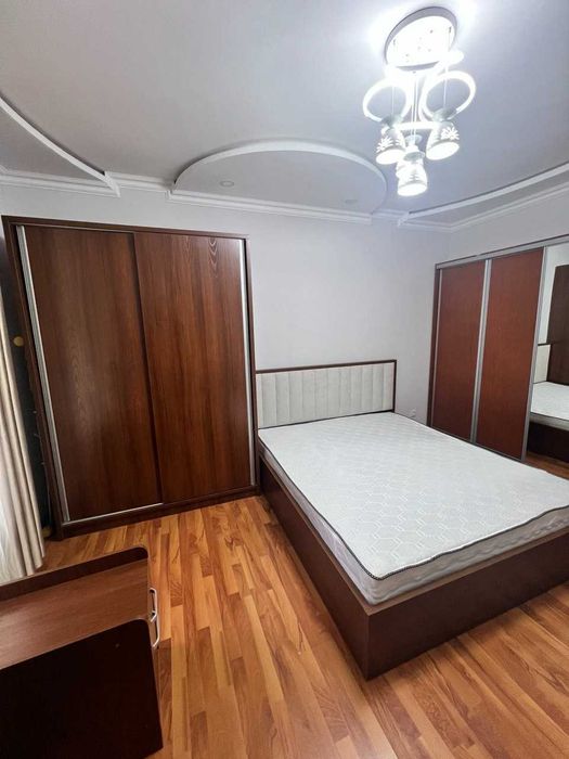 (Добрый) Хамид Олимджан, 80 м², 2/1/4, Квартира с двориком