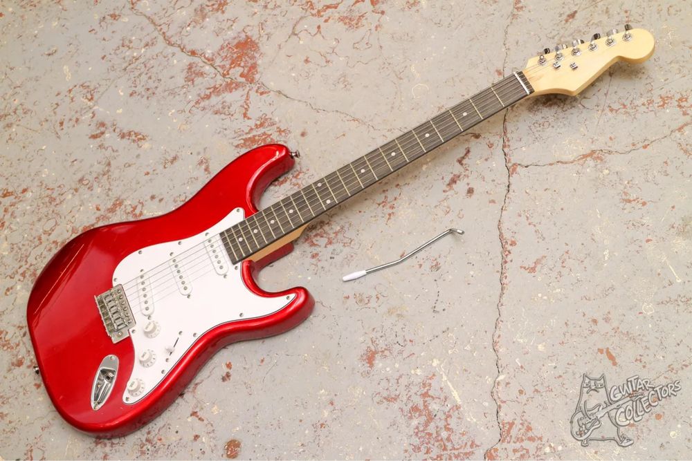 Fender Stratocaster SSS RED