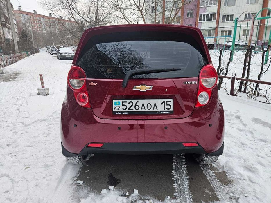 Почти новый Шевроле Спарк