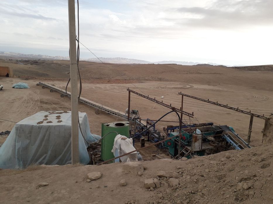 Toʻliq ishlab turgan zavot