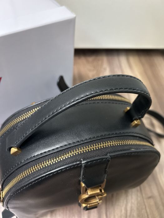 Vand rucsac Guess