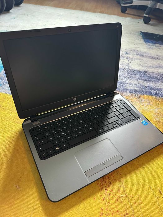 laptop Hp 250 g3. 4 gb , hdd 500gb, windows complet