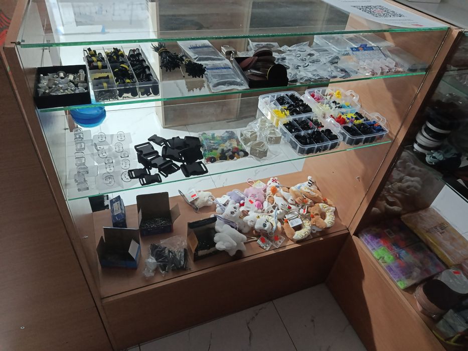 Продам витрины, с
