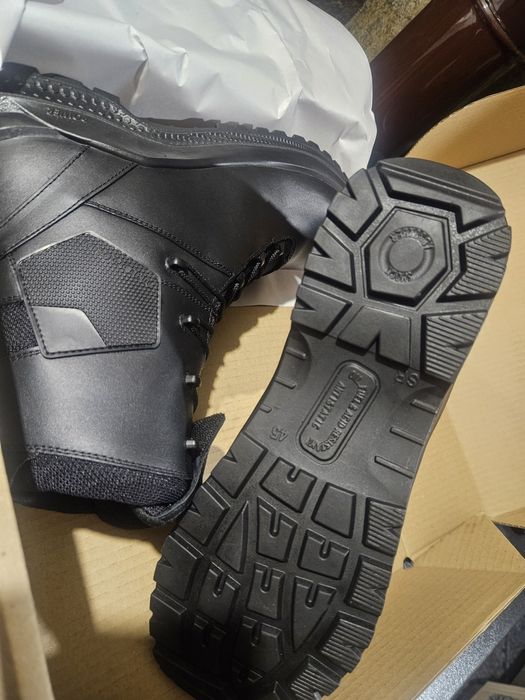 Военни кубинки чисто нови