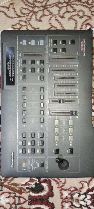 Продам видеомикшер Panasonic аналоговий