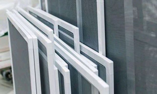 Plase de insecte , geamuri din PVC , rulouri exterioare , usi de garaj