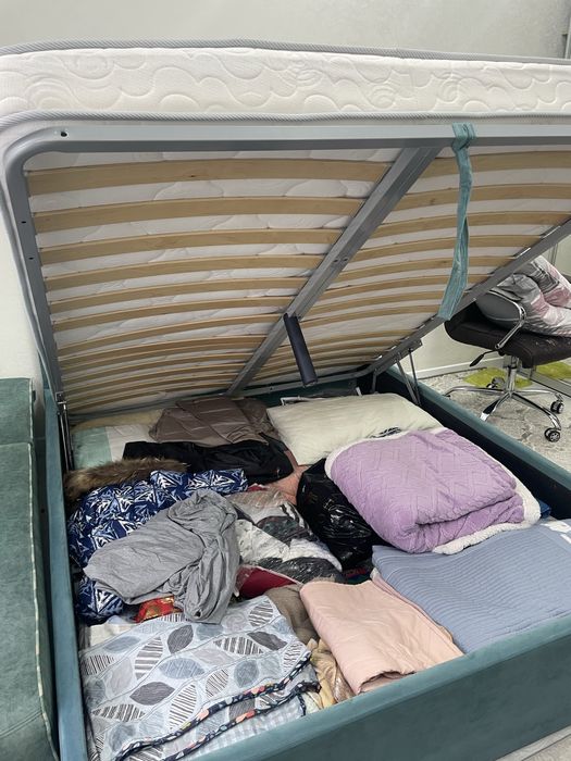 Продается кровать