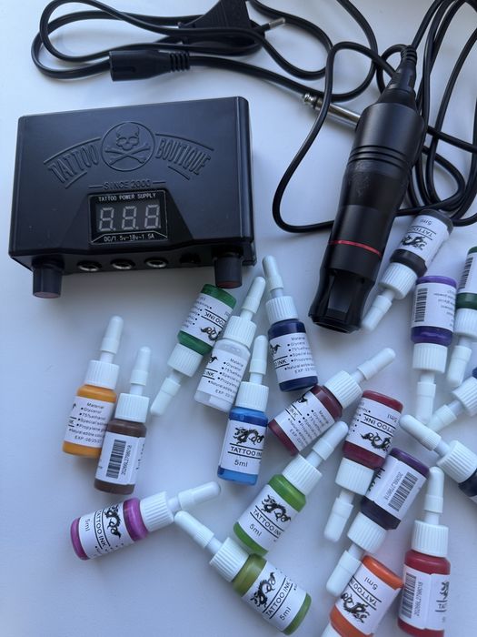 Машинка для тату с красками