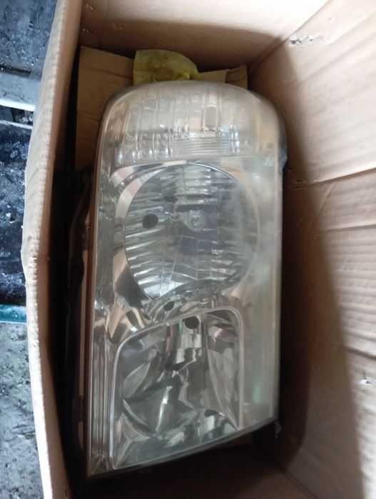 продам фары ланкрузер сто