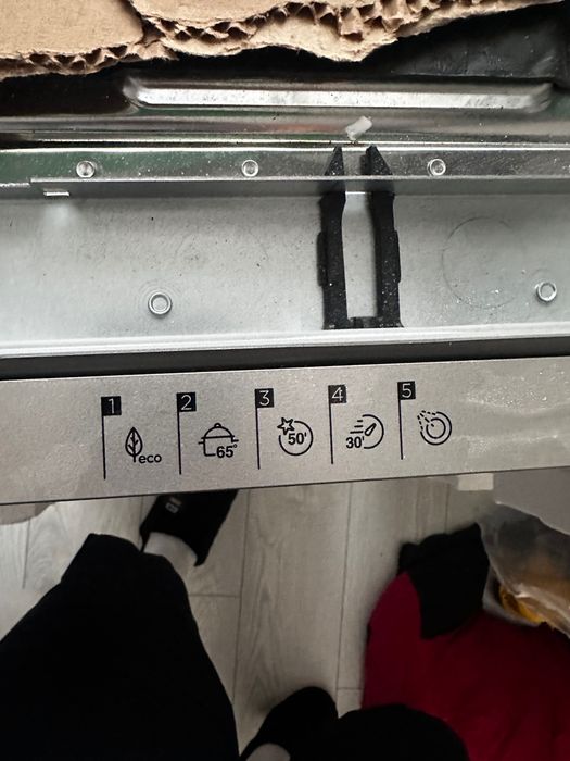 Masina de spalat vase incorporabila Heinner HDW-BI4505IE++, 10 Seturi, 5 programe, Clasa E, Control