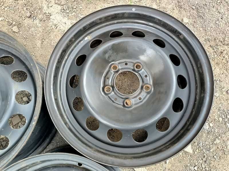 Продам оригинальные металлические диски на BMW