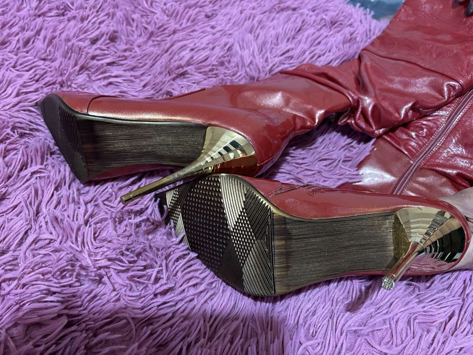 Дамски високи кожени ботуши