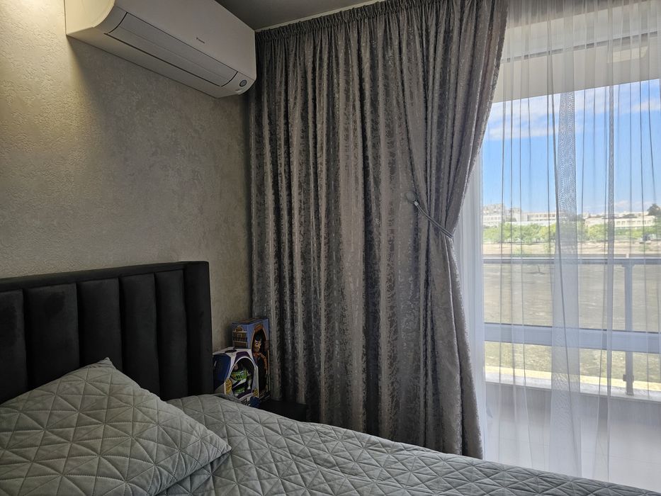 Плътни завеси 2 броя с размери 3.50/2.50