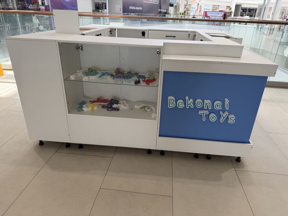 Срочно продам витрины прд любой бизнес