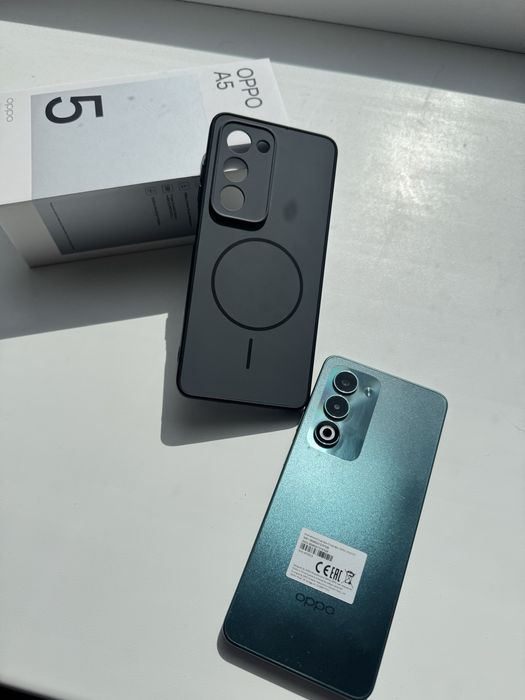 Срочно! Смартфон Oppo A5 256 Гб б/у 2 месяца