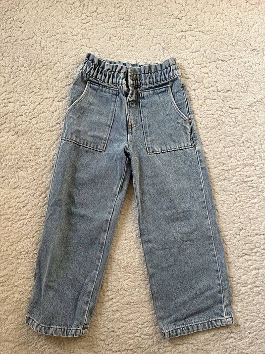 Продам вещи на девочку  6-7 лет