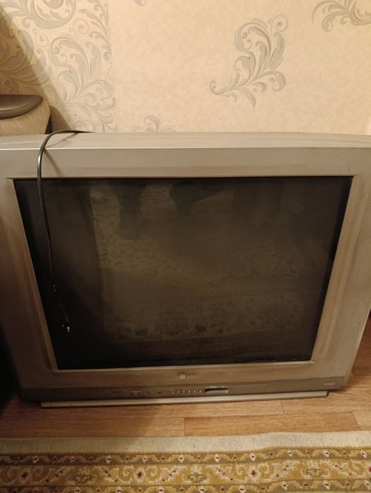 Продаю телевизор