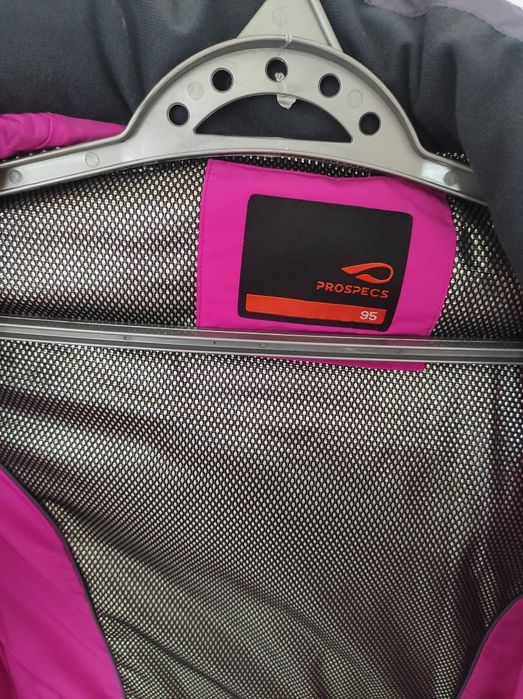 Продам новую куртку