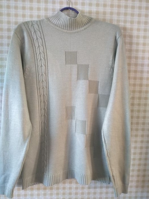 Продам кофты женские р-р 46-48