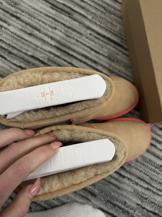 UGG ботуши средни