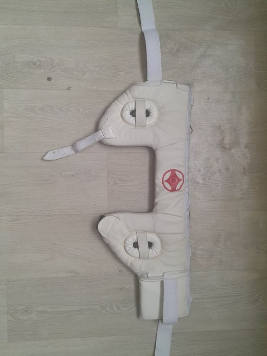 Шлем для единоборств