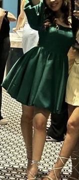 1 marta kiyilgan maktab bitiruv oqshomi uchun.