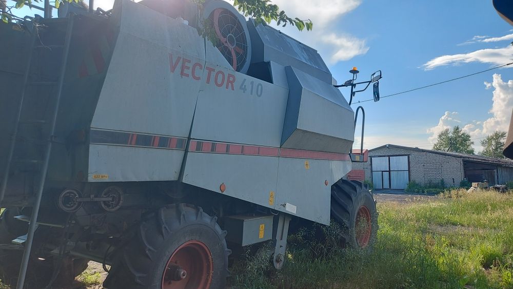 Комбайн Vector 410