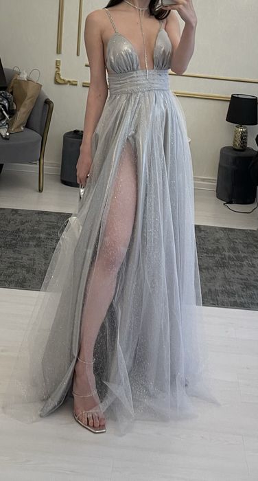 Абитуриентска рокля