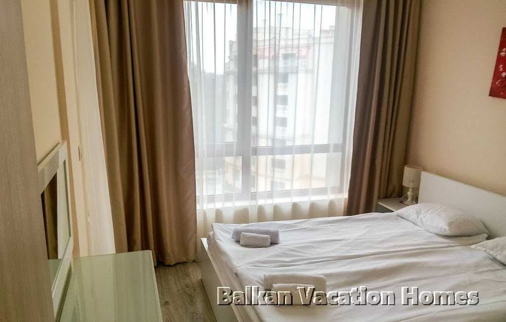 Продава се Тристаен апартамент в с. Аспарухово, Област Варна - 92 кв.м за 909 €/кв.м - Снимка #10