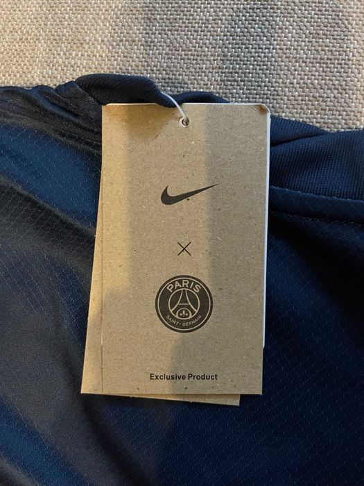 Тениска на ПСЖ за сезон 2025/2026