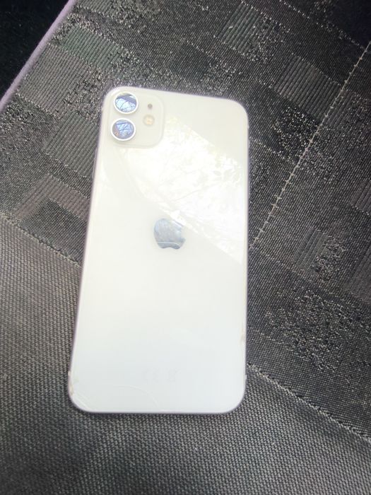 Продам Iphone 11