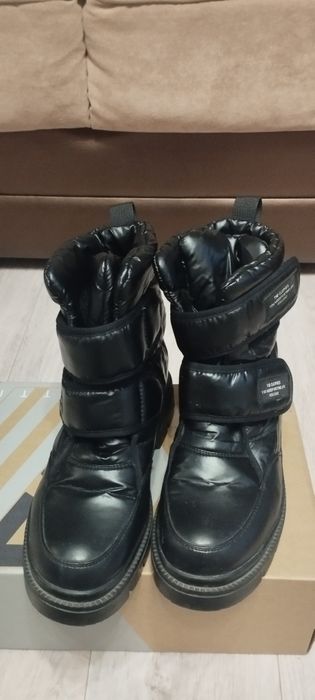 Продам Женские дутики