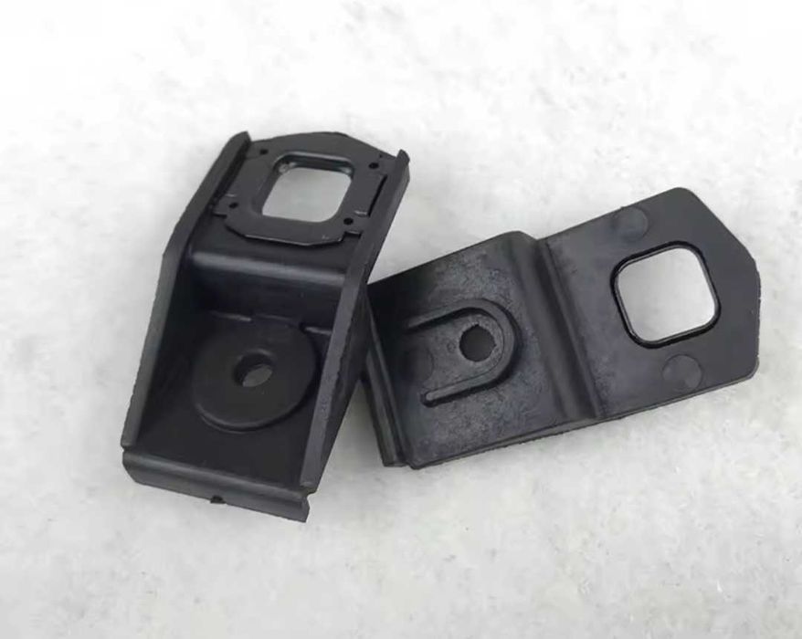 Ремонтен комплект за фаровете -държачи, уши за БМВ E92 E93 BMW E92 E93