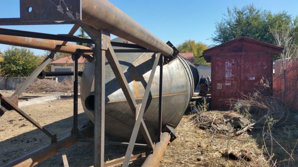 Силос для цемента,резервуар!