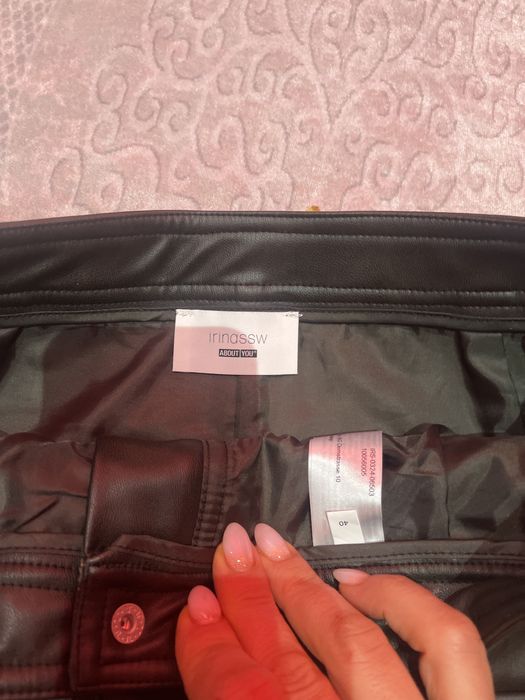 Лот от къси панталонки черни и кафява дамска пола