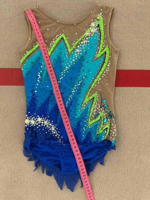 Трико за художествена гимнастика. Размер 130- 140 см.