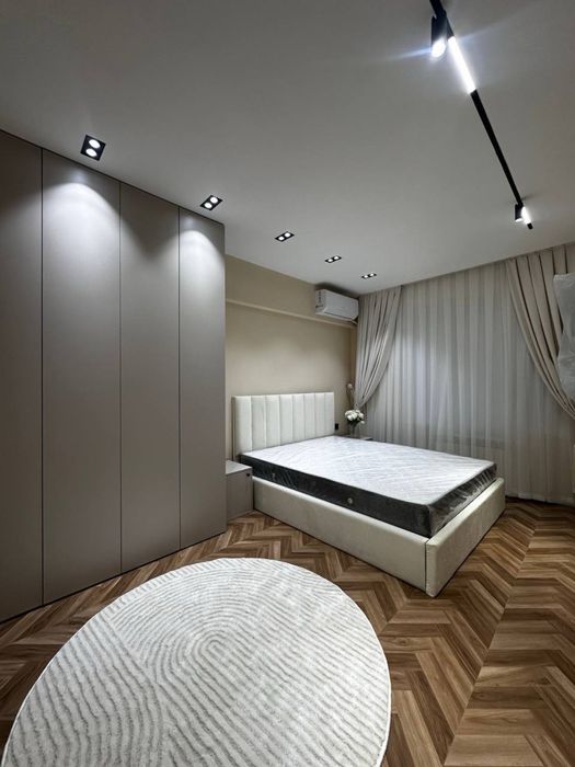 Продаётся ВТОРИЧКА! 3/2/4 Монумент Мужества  Свердловская на Ц-5